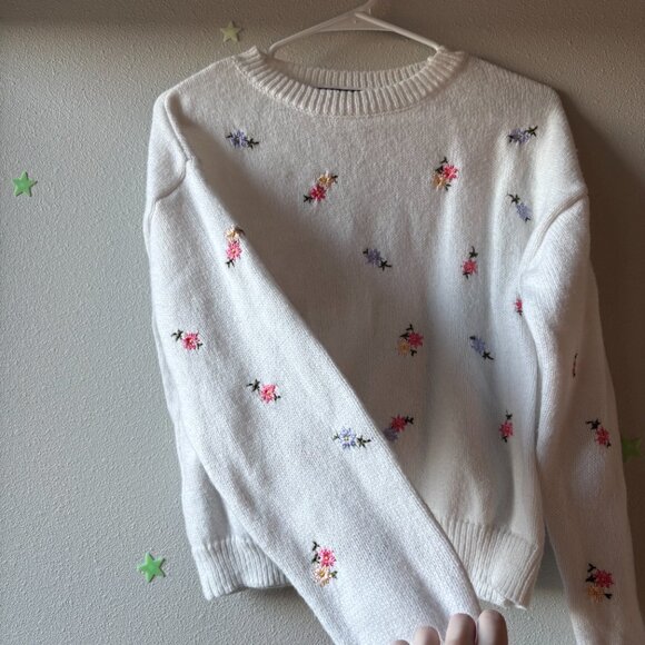 SHEIN XSmall Floral Embroidered White Long Sleeve Sweater - Picture 2 of 8